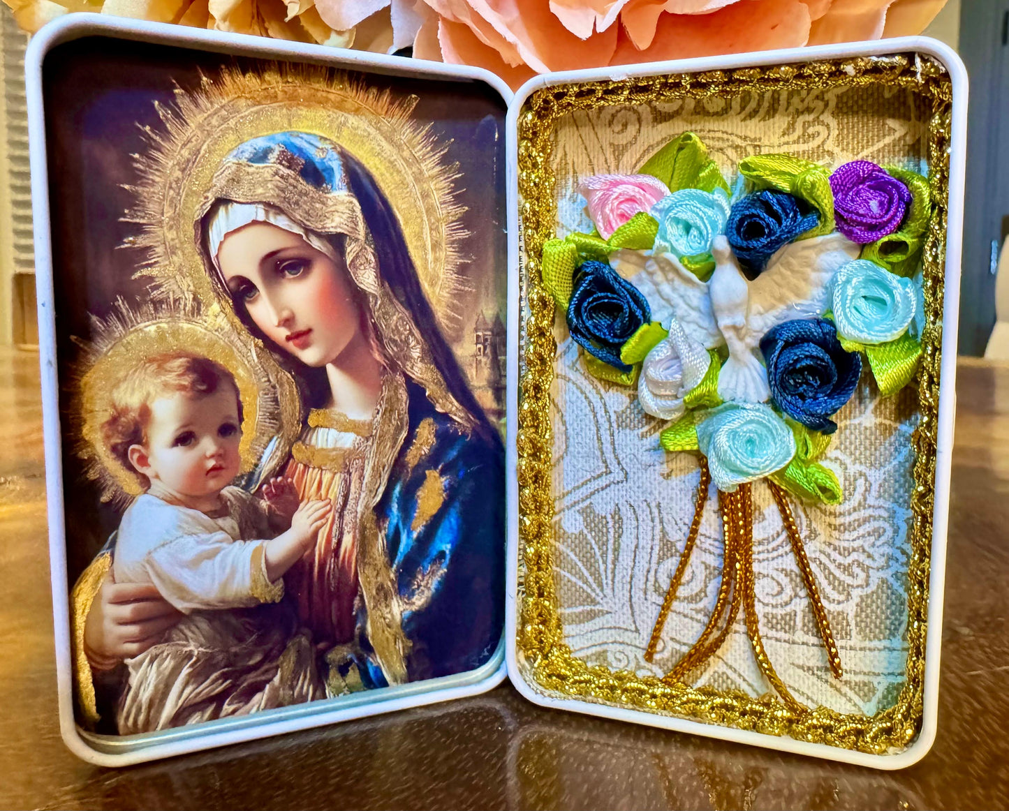 Portable Unique Design Shrine Mary, Jesus, and Spirit