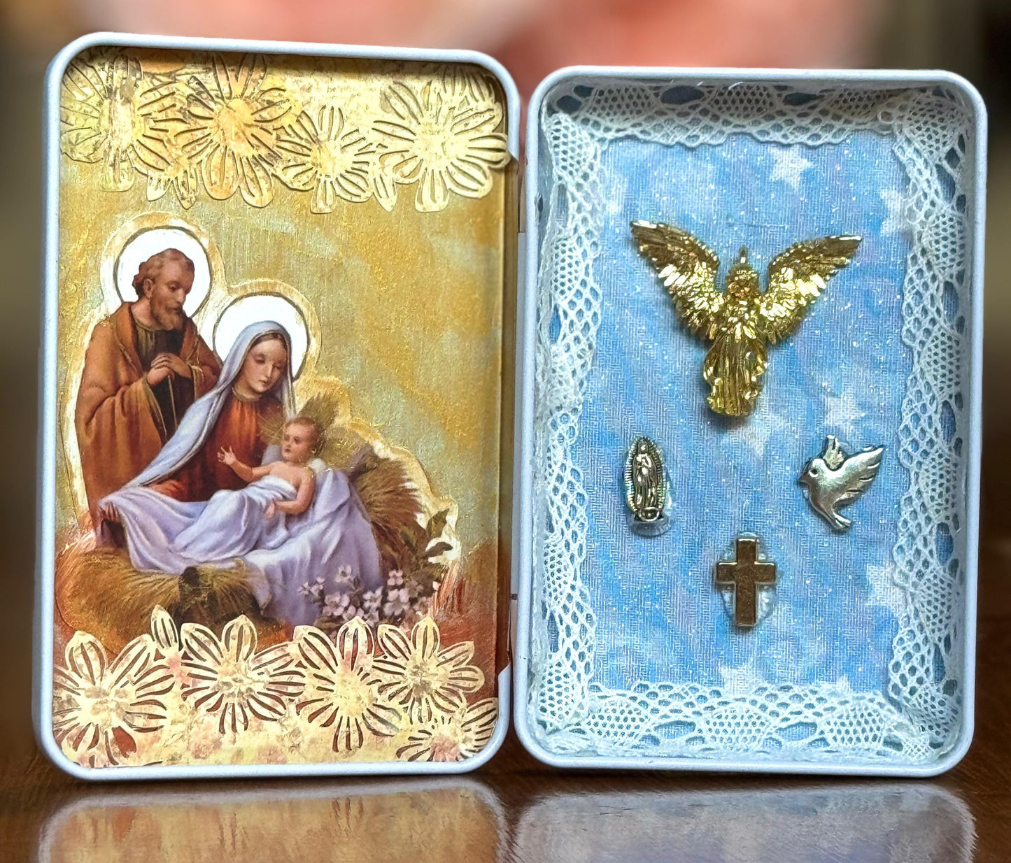 Portable Unique Design Shrine Holy Saint