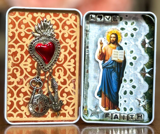 Portable Unique Design Shrine Sacred Heart